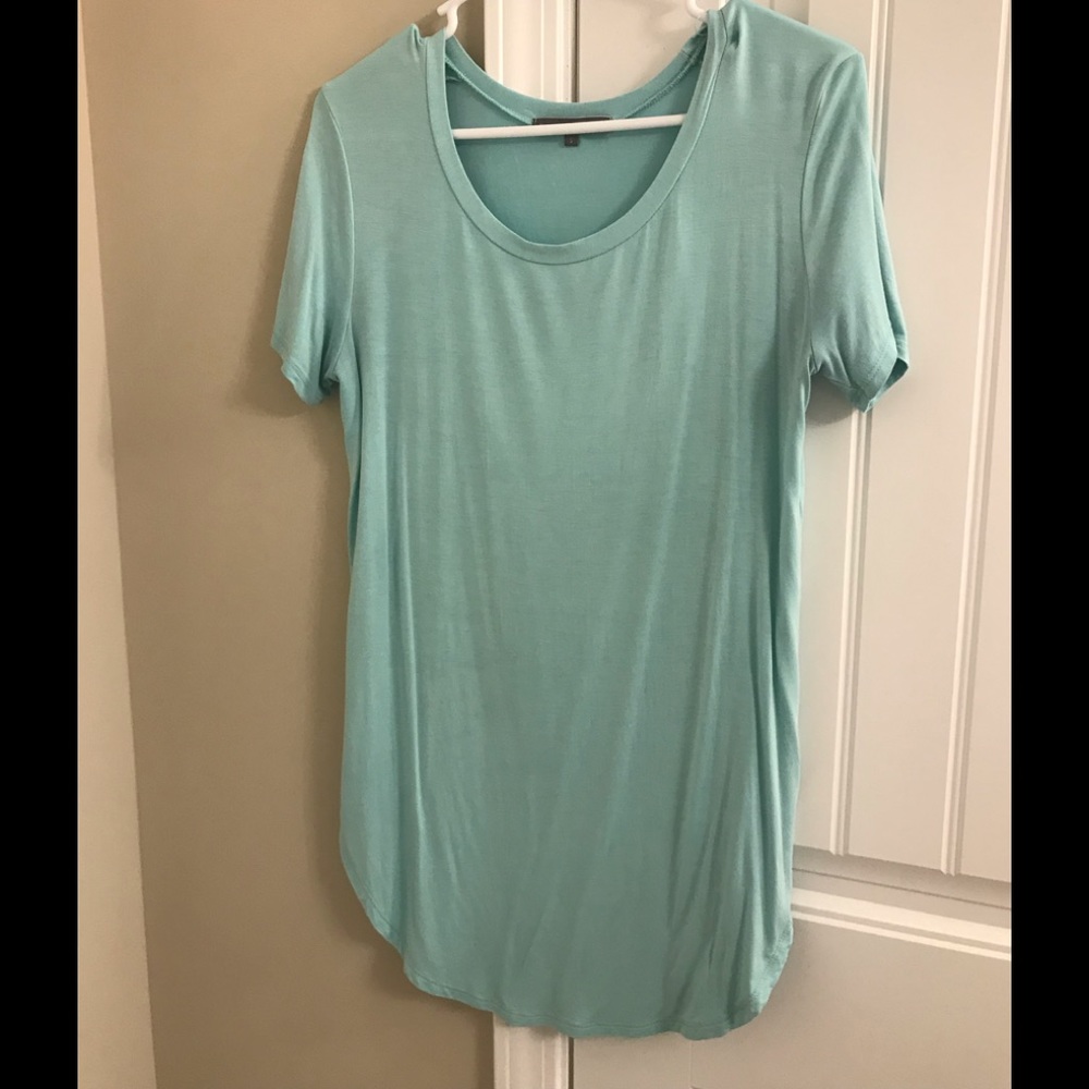 Emma’s Closet short sleeve shirt size small